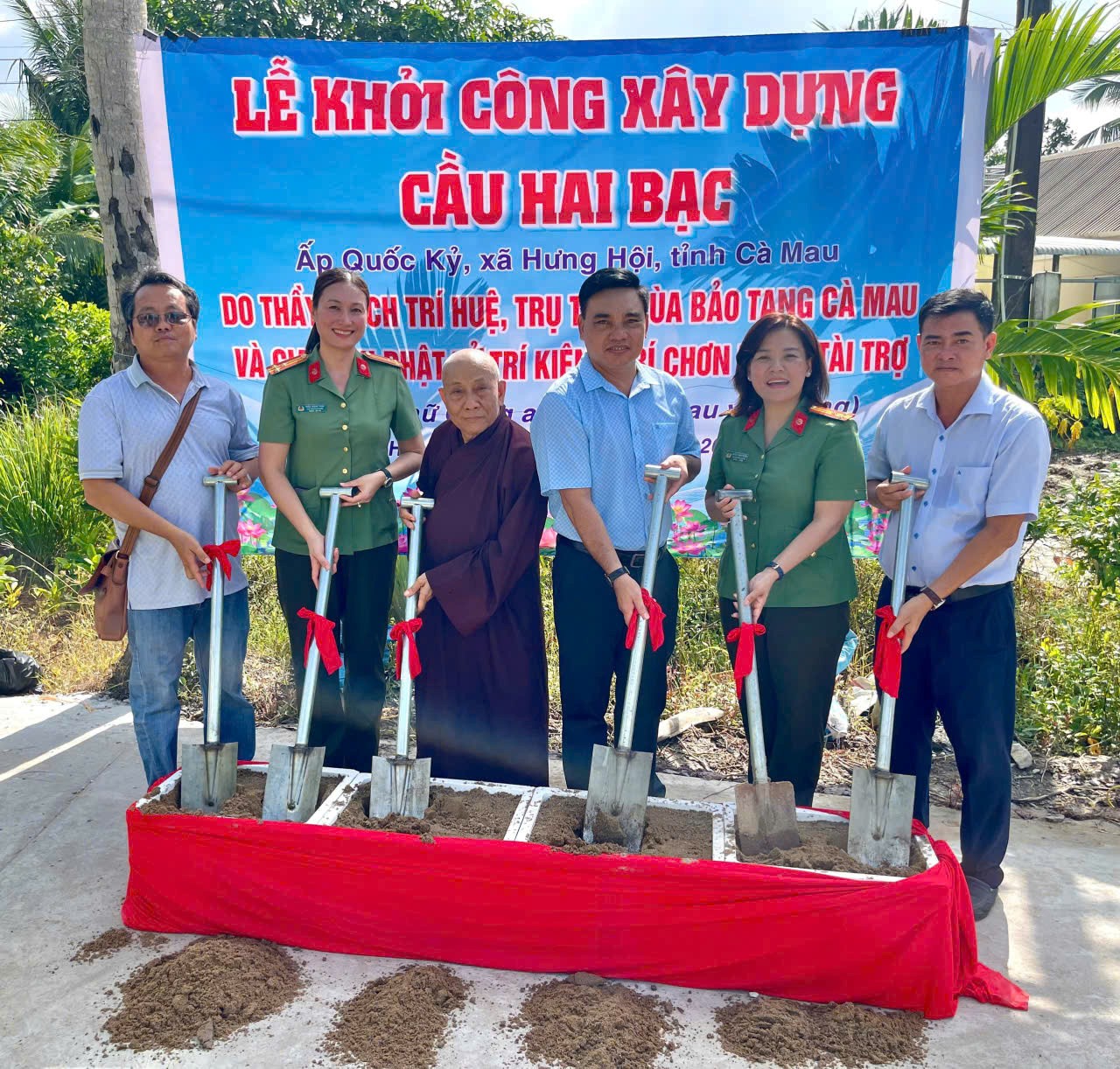 Lễ khởi công xây dựng cầu Hai Bạc, ấp Quốc Kỷ, xã Hưng Hội