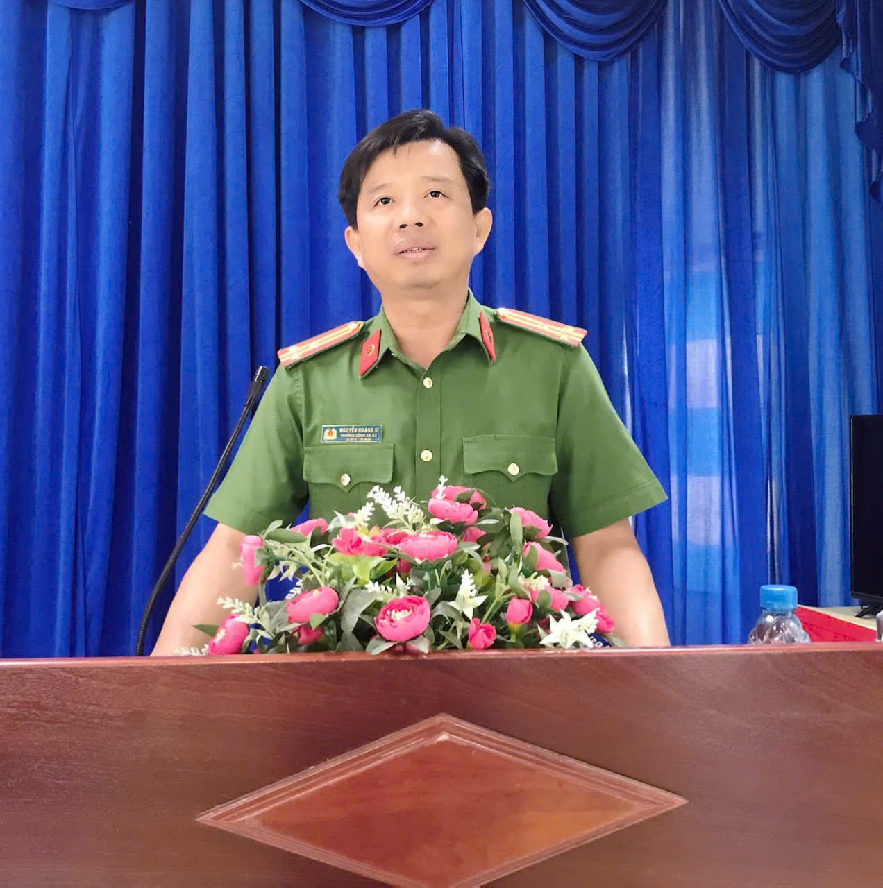 Anh-tin-bai