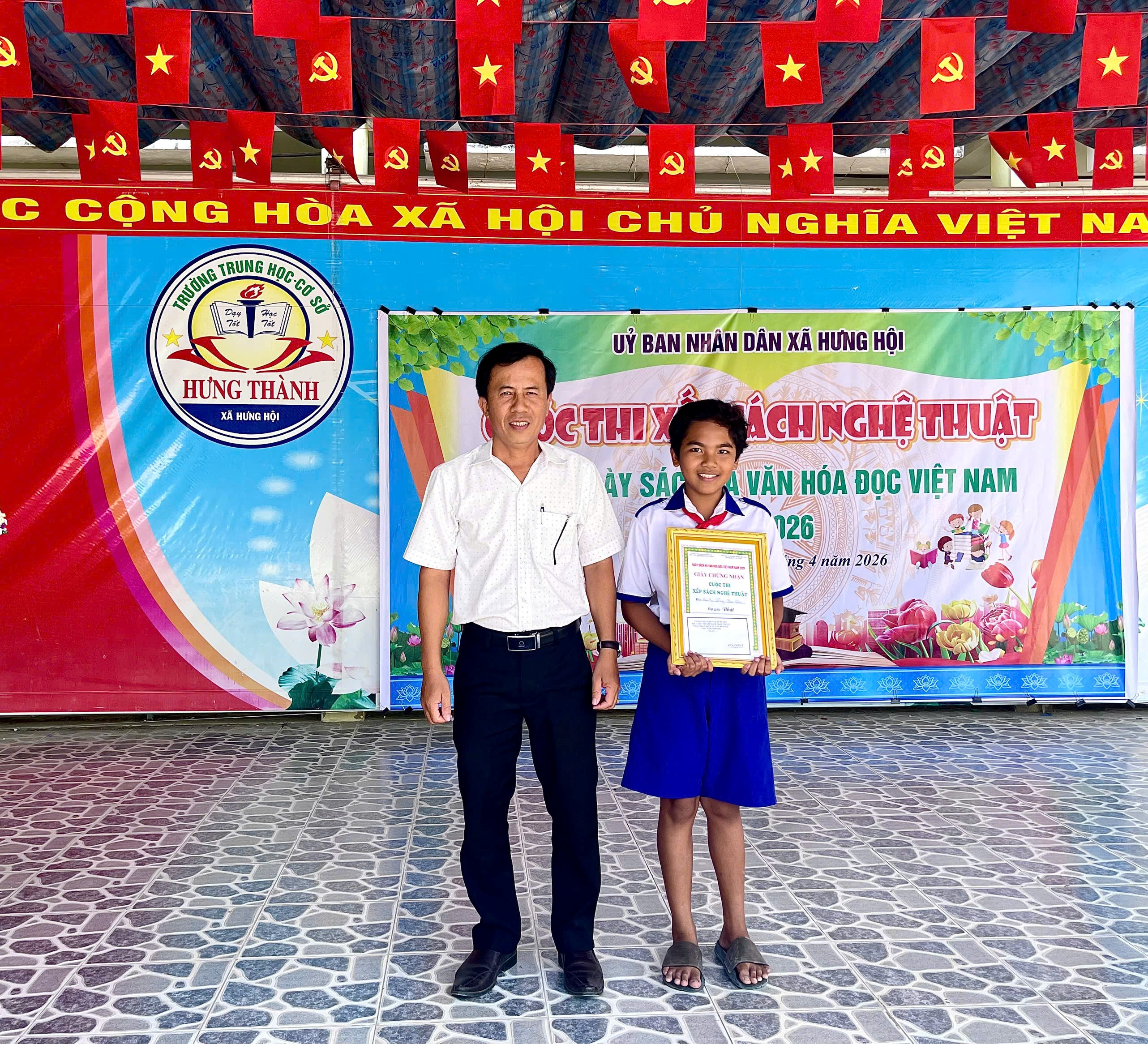 Anh-tin-bai