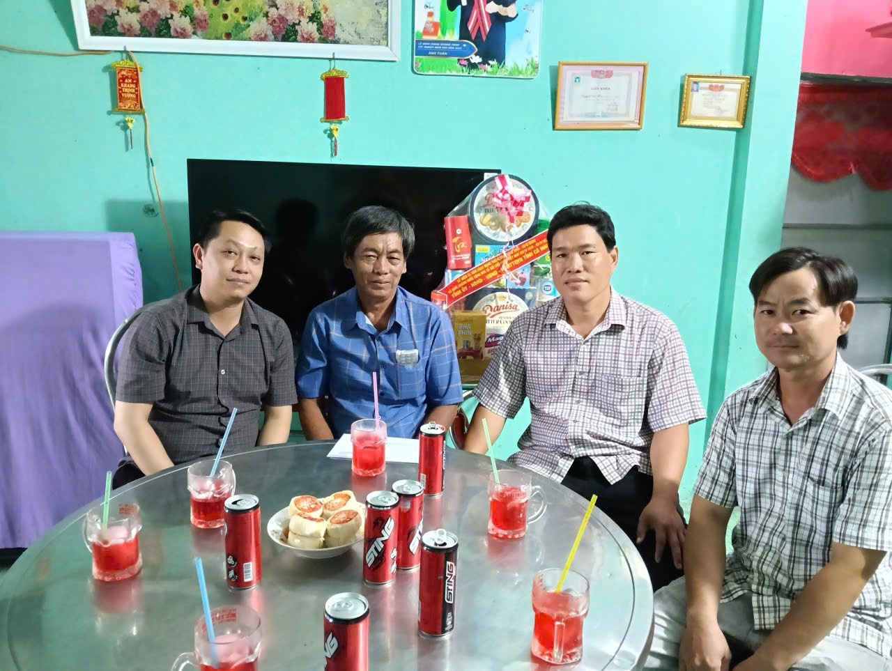 Anh-tin-bai