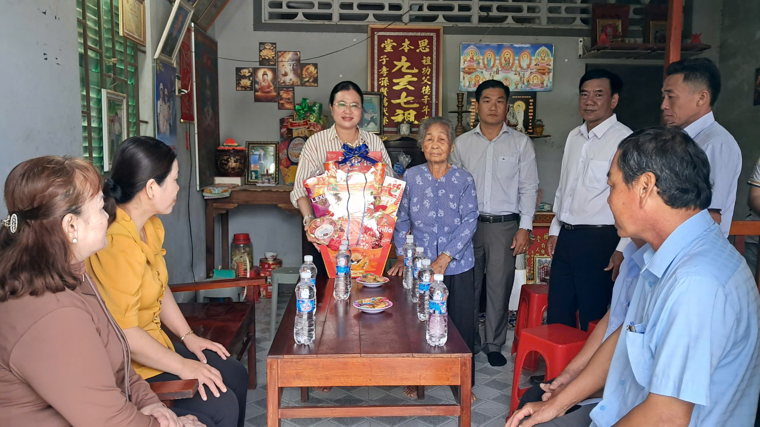 Anh-tin-bai