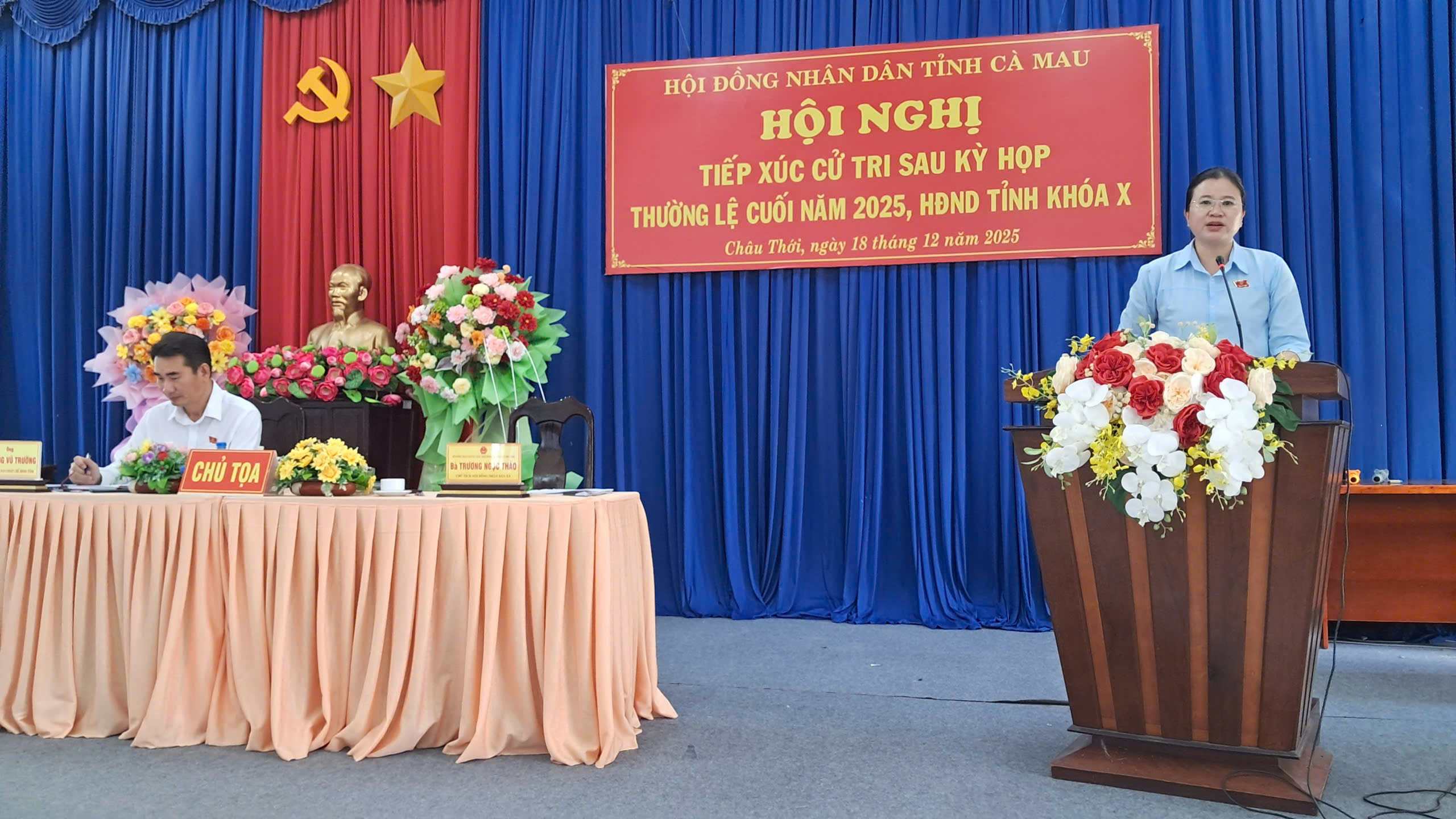 Tổ đại biểu Hội đồng nhân dân tỉnh tiếp xúc cử tri xã Châu Thới