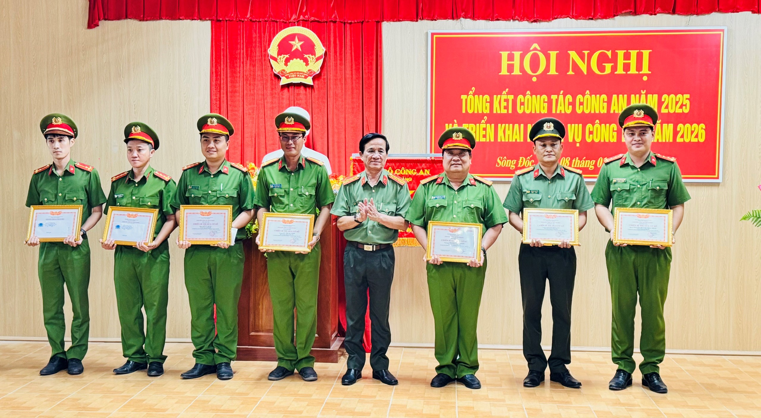 anh tin bai