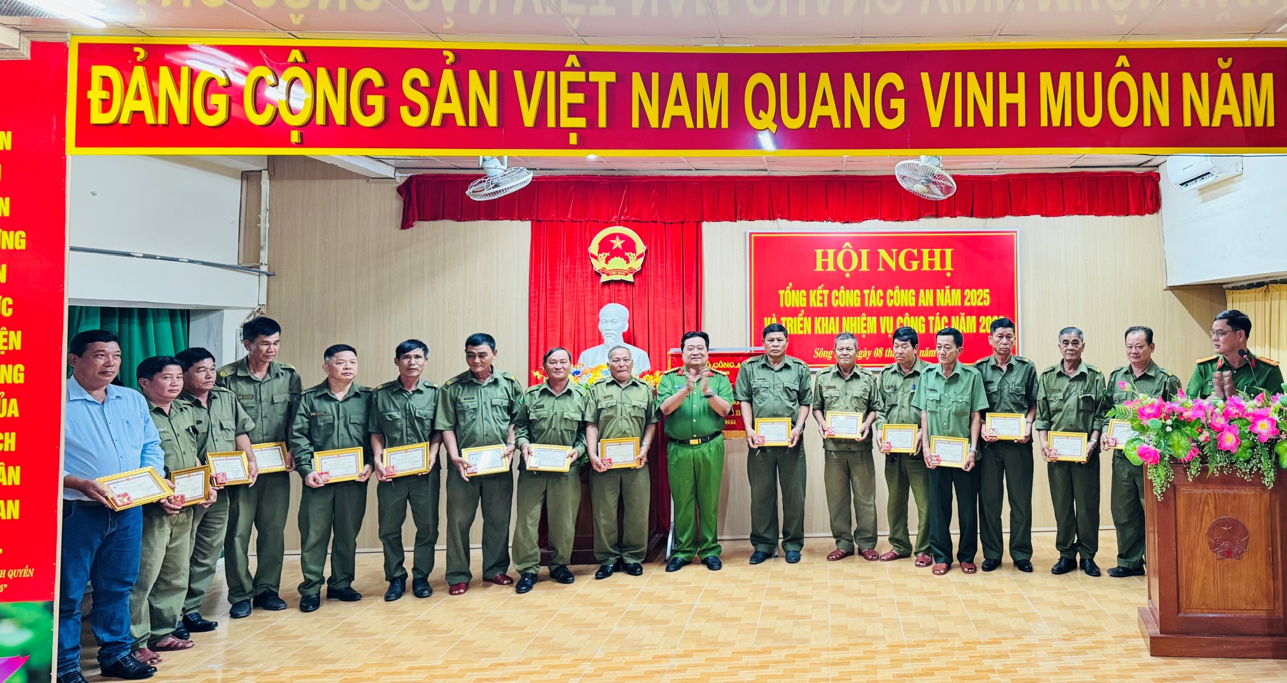 anh tin bai